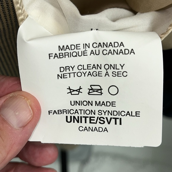 Nautica Sports Jacket Size 46T in EUC. Beige and Blue. 55% Viscose 45% Wool - Picture 6 of 16